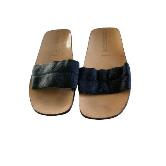 Prada Women's Black Slip On Sandals Sz 10/EU 40 - Picture 3 of 7